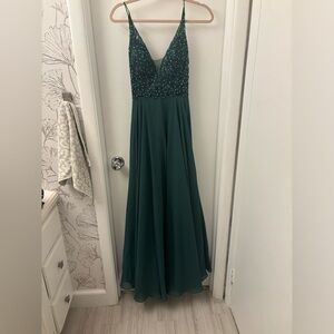 JJ’s House Formal Maxi Dress